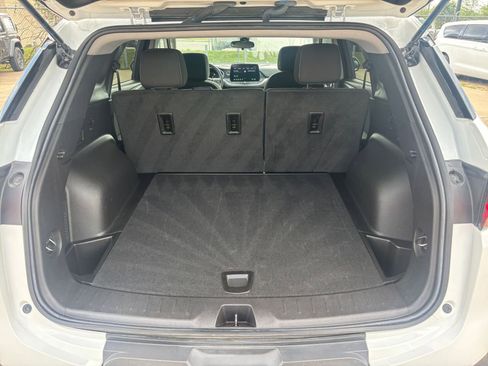 Used 2025 Chevrolet Blazer LT image 33