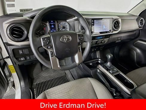 Certified 2022 Toyota Tacoma SR5 w/ Technology Package RWD image 7