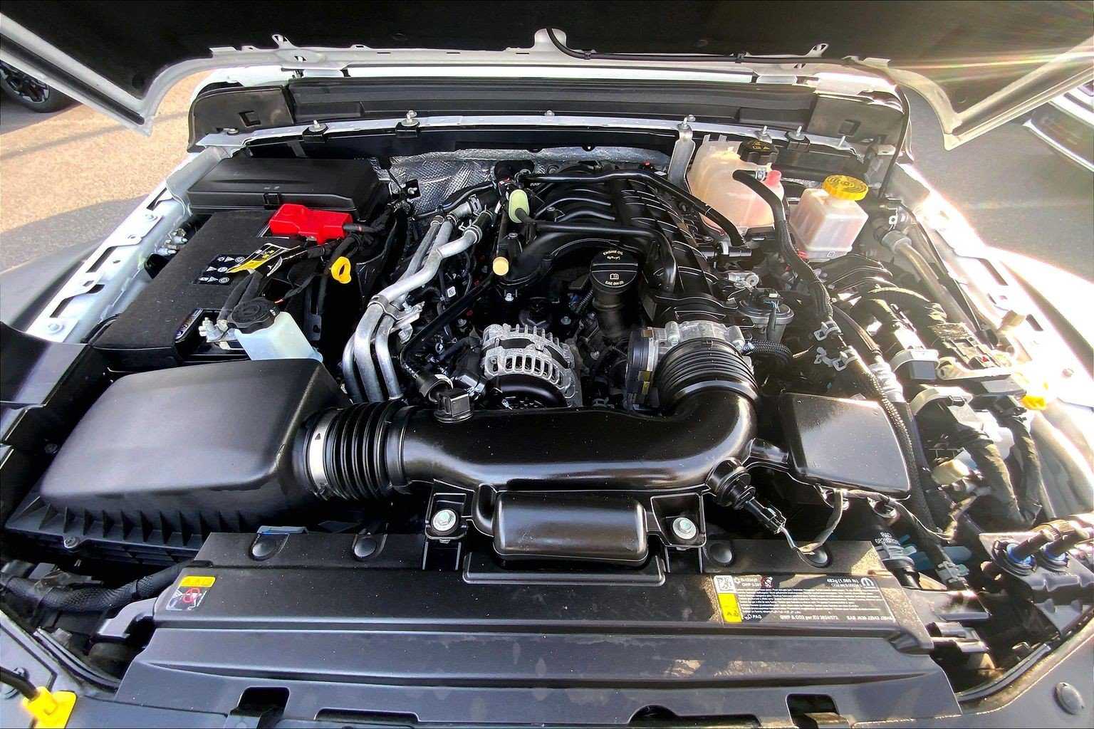 Used 2026 Jeep Gladiator Rubicon w/ Steel Power Dome Hood Package AWD/4WD image 13