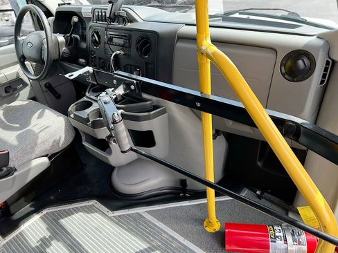 Used 2016 Ford E-450 and Econoline 450 Super Duty w/ Shuttle Bus Prep Package RWD image 25
