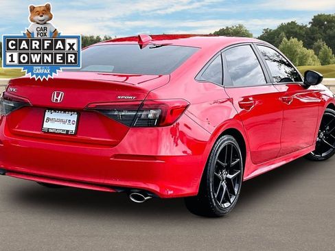 Used 2024 Honda Civic Sport image 9