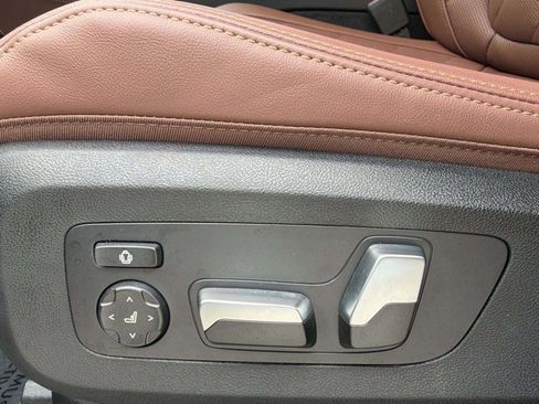 Used 2026 BMW X5 sDrive40i w/ M Sport Package RWD image 14