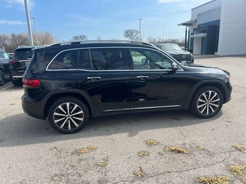 Used 2022 Mercedes-Benz GLB 250 4MATIC image 4