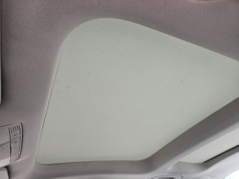 Used 2016 Mercedes-Benz C 300 Sedan image 15