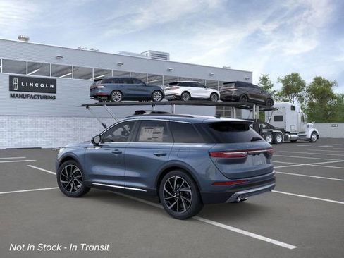 New 2026 Lincoln Corsair Reserve image 4