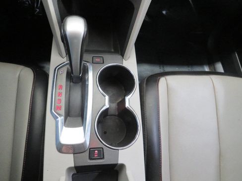 Used 2011 GMC Terrain SLT image 23