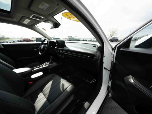 Used 2024 Honda HR-V EX-L image 26