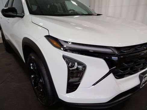 New 2026 Chevrolet Trax LT image 14