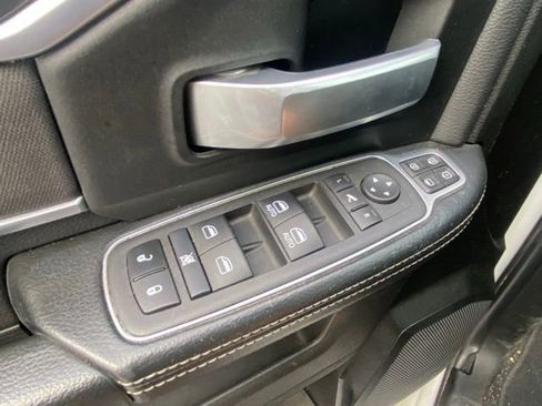 Used 2024 RAM 2500 Big Horn AWD/4WD image 19