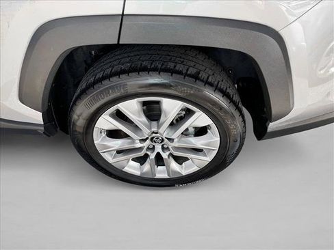 Used 2019 Toyota RAV4 XLE Premium w/ Cold Weather Package image 9