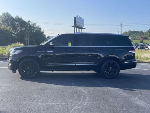 Used 2022 Lincoln Navigator L Reserve AWD/4WD image 4