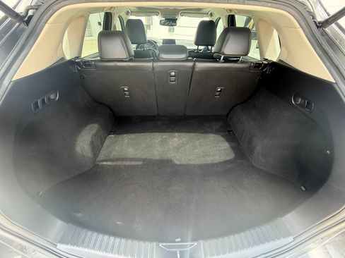 Used 2017 MAZDA CX-5 Touring w/ Preferred Equipment Package FWD image 21