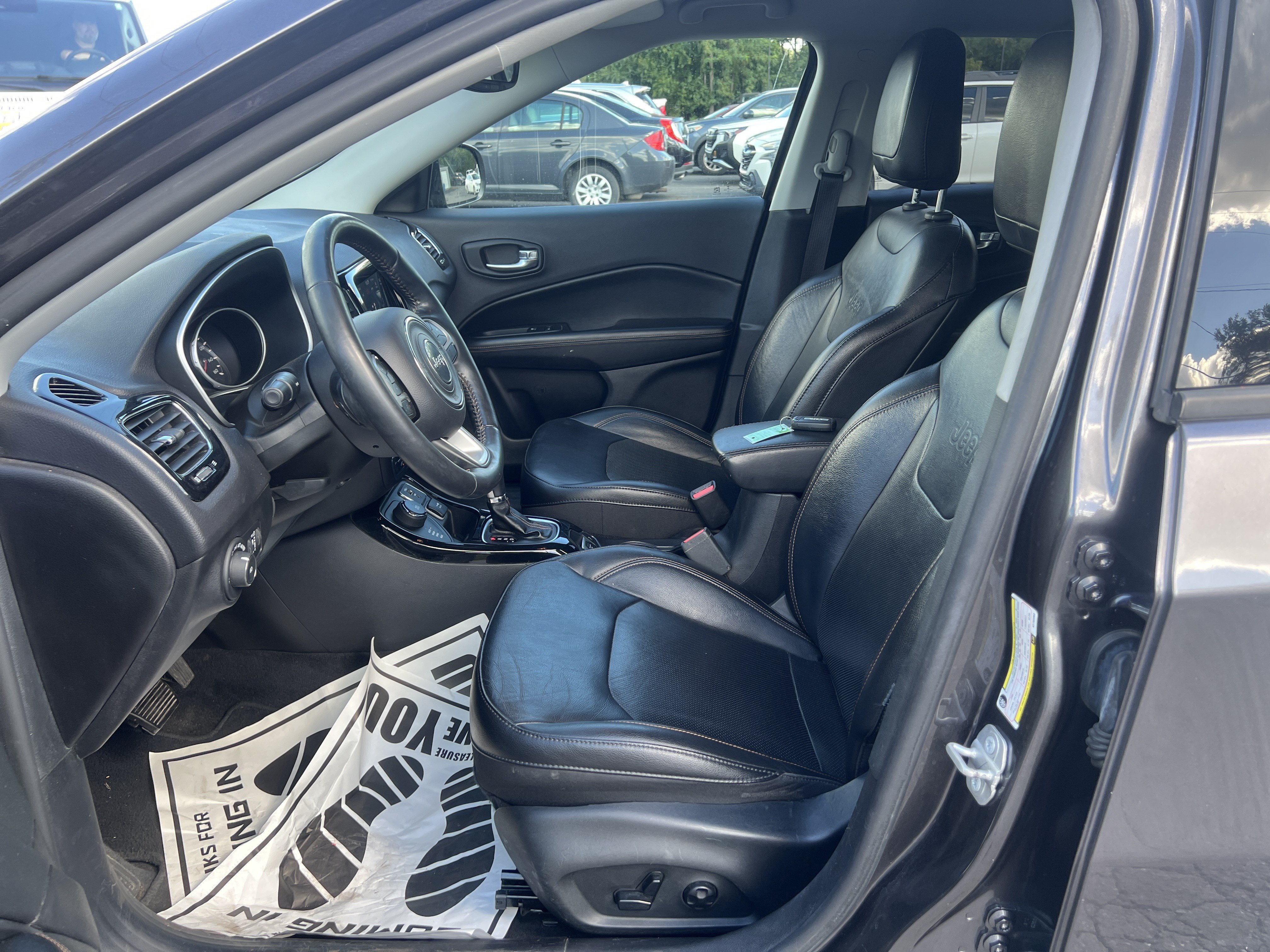Used 2019 Jeep Compass Limited AWD/4WD image 12