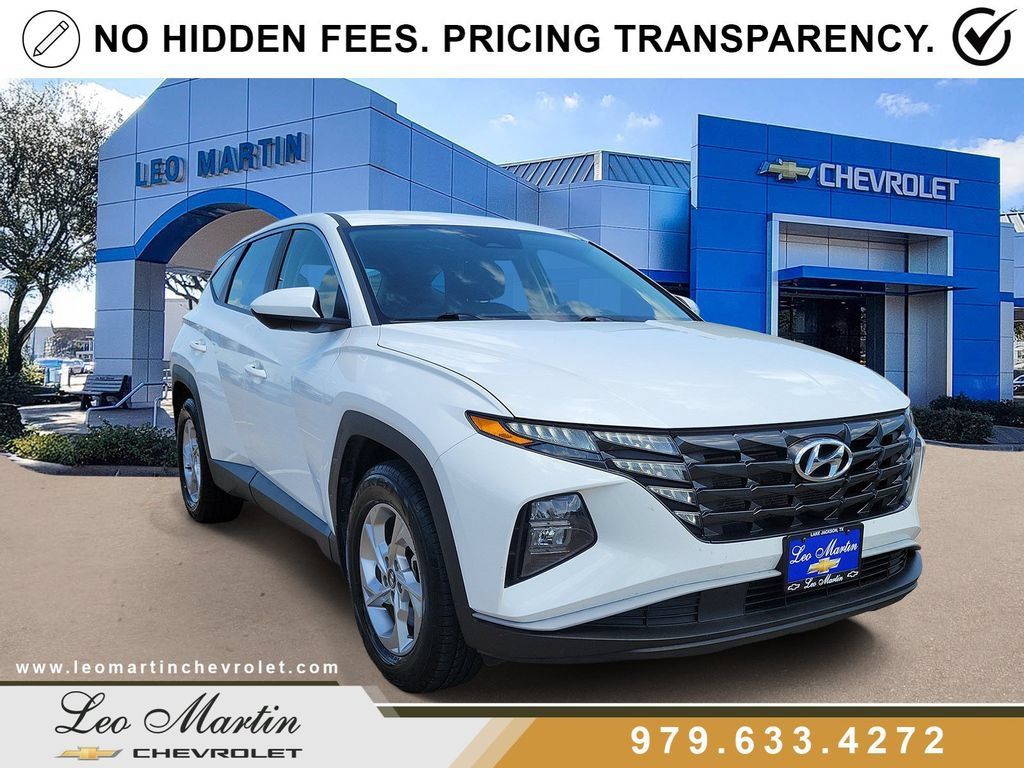 Used 2023 Hyundai Tucson SE FWD image 2