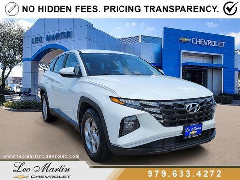 Used 2023 Hyundai Tucson SE FWD image 2