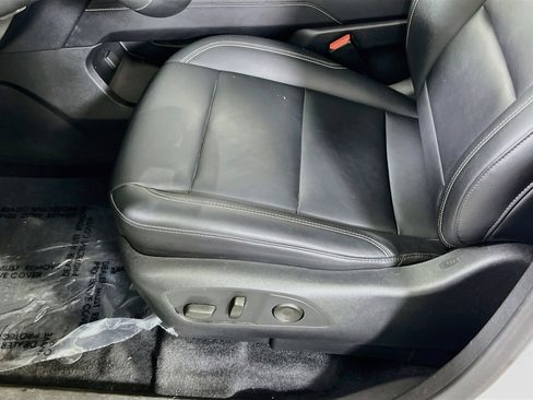 Used 2024 GMC Acadia Elevation w/ Black Edition image 19