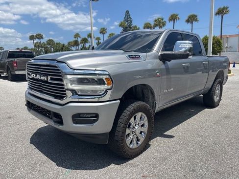 Used 2023 RAM 2500 Laramie AWD/4WD image 5