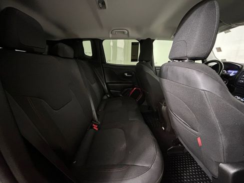 Used 2017 Jeep Renegade Trailhawk image 17