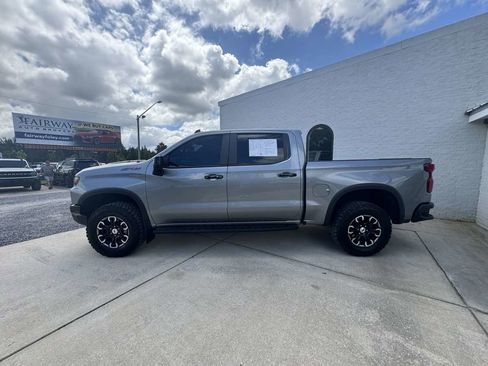 Used 2023 Chevrolet Silverado 1500 ZR2 AWD/4WD image 2