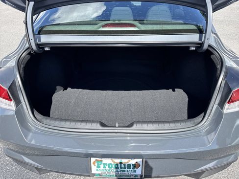 Used 2023 Hyundai Elantra SEL FWD image 27