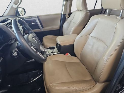 Used 2016 Toyota 4Runner Limited image 16