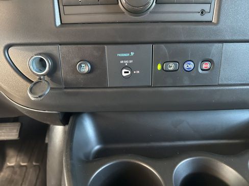 New 2025 Chevrolet Express 2500 Extended w/ Enhanced Convenience Package image 24