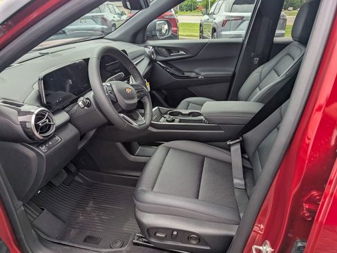 New 2026 Chevrolet Equinox LT w/ Convenience Package II FWD image 16