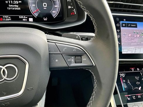 Used 2025 Audi Q7 2.0T Premium Plus image 12