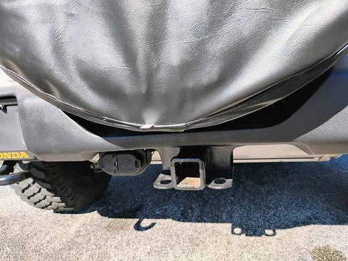 Used 2023 Jeep Wrangler Sport S image 15