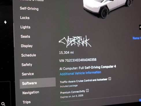 Used 2024 Tesla Cybertruck AWD Crew Cab image 22