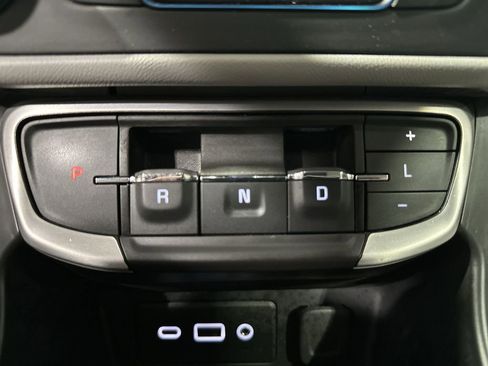 Used 2024 GMC Terrain SLE image 20