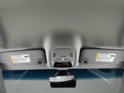 Used 2021 Chevrolet Bolt Premier w/ Infotainment Package image 62