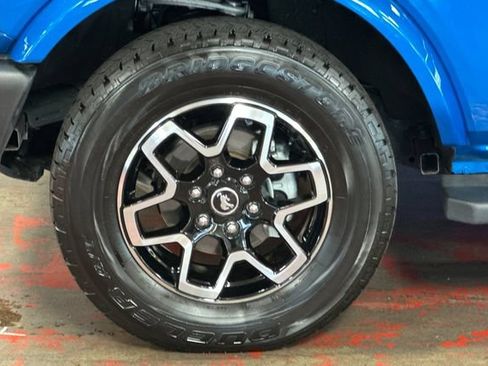 Used 2024 Ford Bronco Outer Banks AWD/4WD image 34