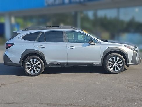 Used 2024 Subaru Outback Limited XT AWD/4WD image 9