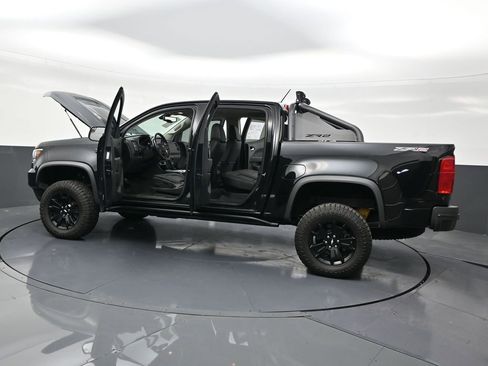 Used 2022 Chevrolet Colorado ZR2 w/ ZR2 Midnight Special Edition image 31