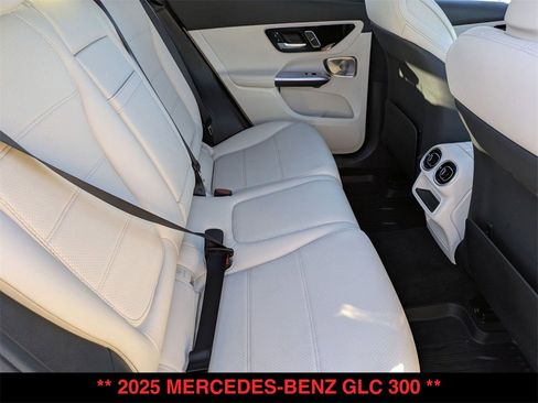 Certified 2025 Mercedes-Benz GLC 300 4MATIC image 27