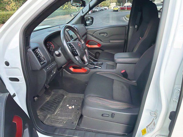 Used 2022 Nissan Frontier Pro-X RWD image 10
