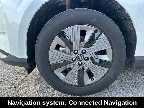 Used 2023 Ford Transit 350 XLT image 11