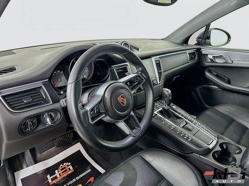 Used 2017 Porsche Macan GTS image 10