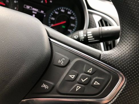 Used 2023 Chevrolet Malibu LT image 5