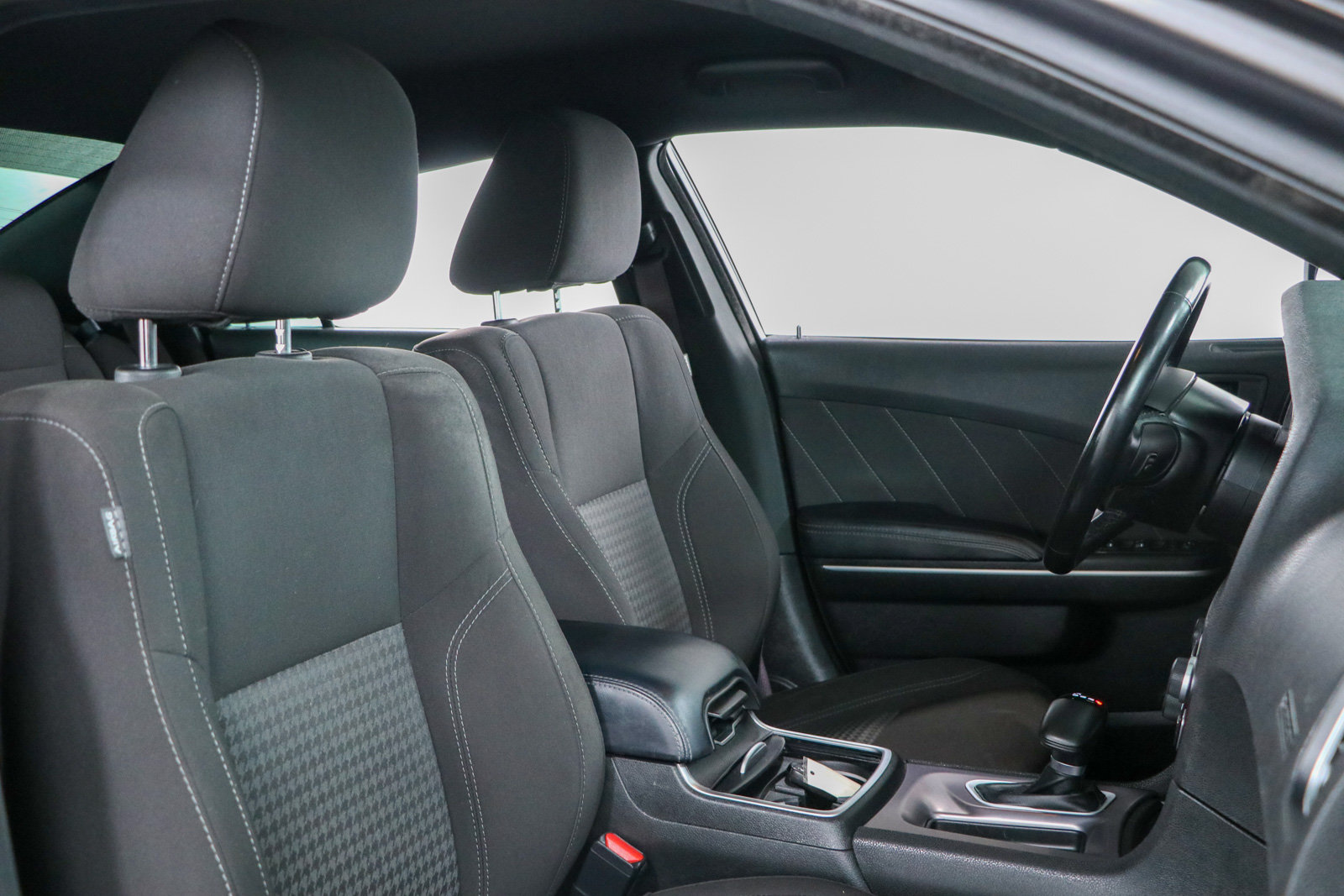 Used 2023 Dodge Charger SXT RWD image 27
