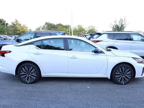 New 2026 Nissan Altima 2.5 SV AWD/4WD image 5