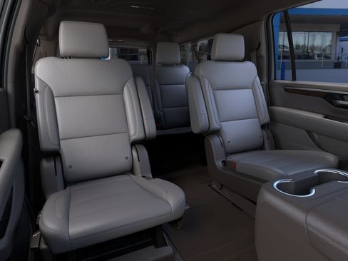 New 2026 Chevrolet Suburban LT w/ Comfort Package AWD/4WD image 48