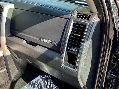 Used 2016 RAM 1500 Laramie image 29
