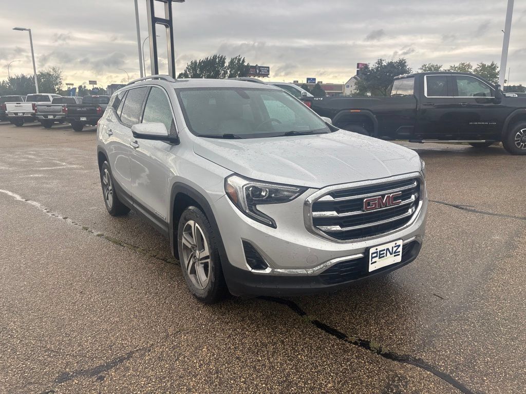 Used 2018 GMC Terrain SLT w/ Preferred Package AWD/4WD image 3