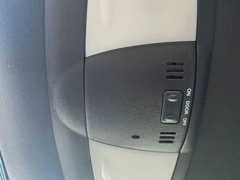Used 2016 Nissan 370Z Coupe RWD image 19