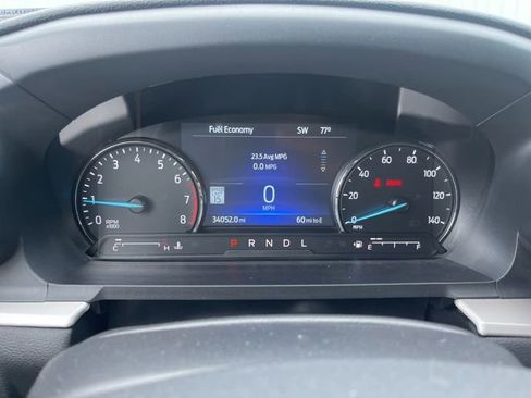 Used 2023 Ford Explorer XLT w/ Equipment Group 202A AWD/4WD image 13