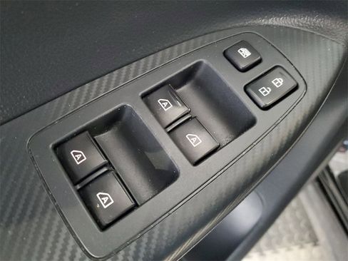 Used 2023 Mitsubishi Eclipse Cross SEL image 17