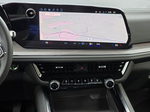 New 2026 Chevrolet Suburban LS image 28