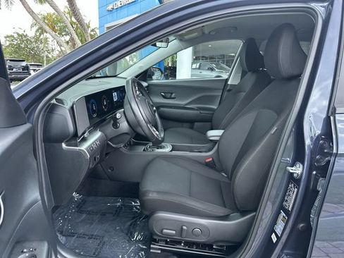 Used 2025 Hyundai Kona SEL FWD image 30